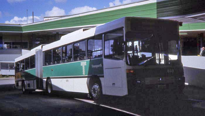 Transperth Mercedes O305G Porter 669